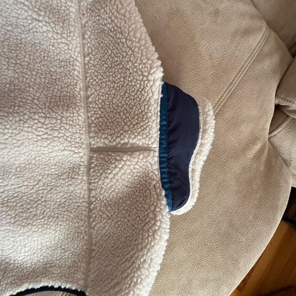 Patagonia Cream and Navy Fleece Vest - Picture 5 of 5
